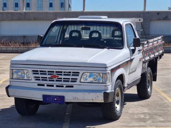 CHEVROLET D20 4.0 CONQUEST CS 8V DIESEL 2P MANUAL CHEVROLET D20 4.0 CONQUEST CS 8V DIESEL 2P MANUAL